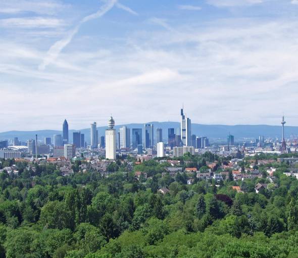 Skyline Frankfurt am Main aufgenommen aus dem Süden