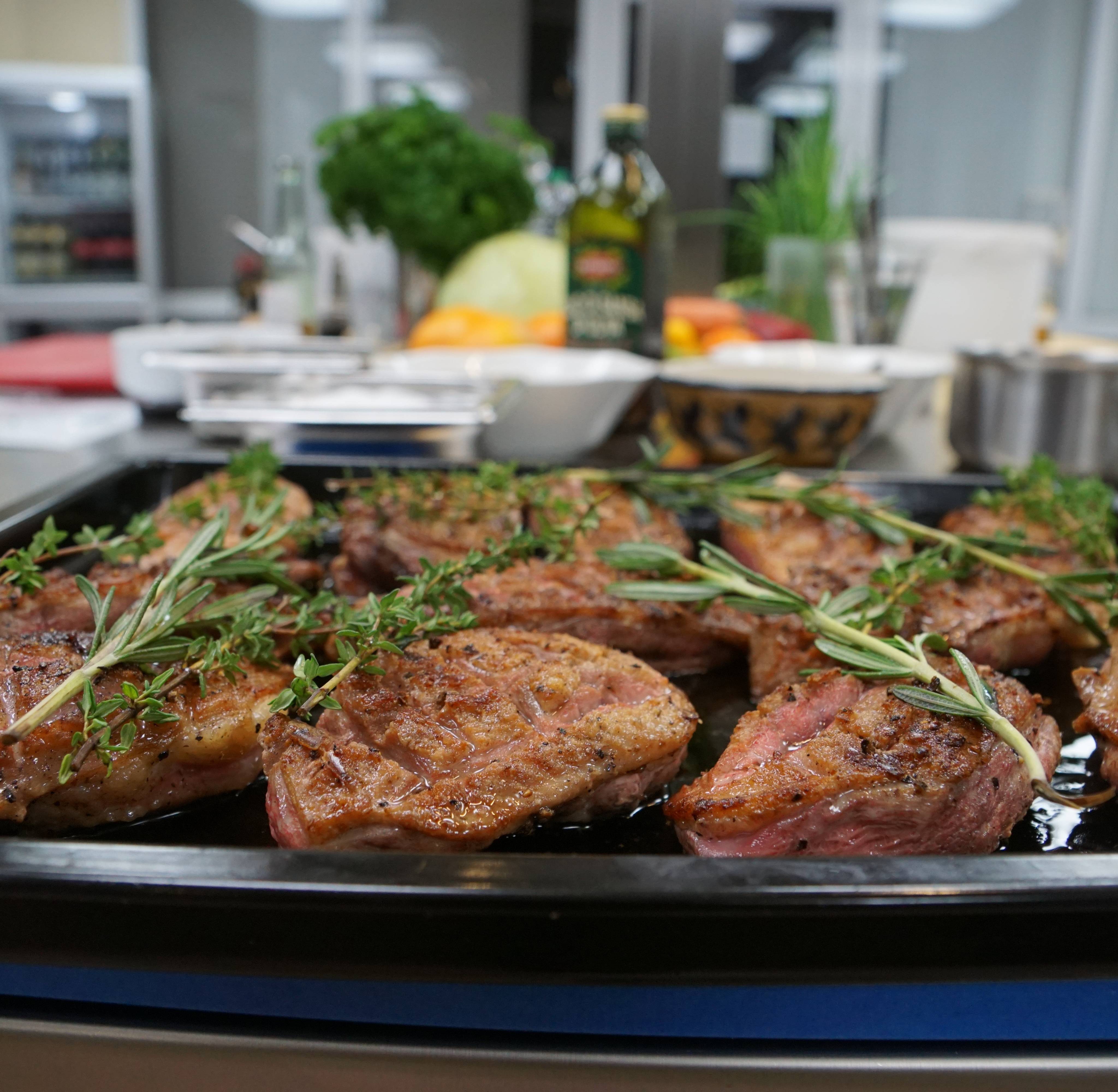 Steak mit Kräutern